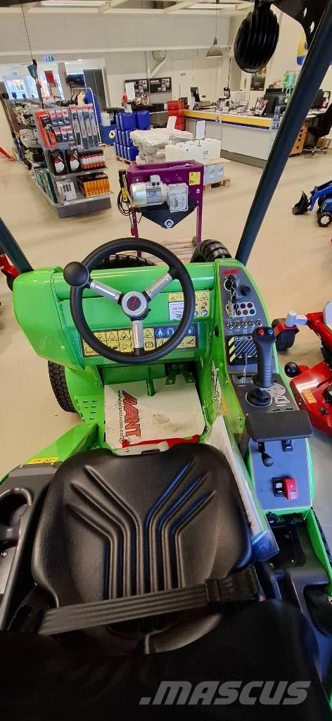 Avant 528 Kompaktlaster