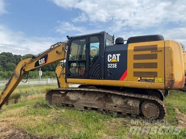 CAT 323 E Beltegraver