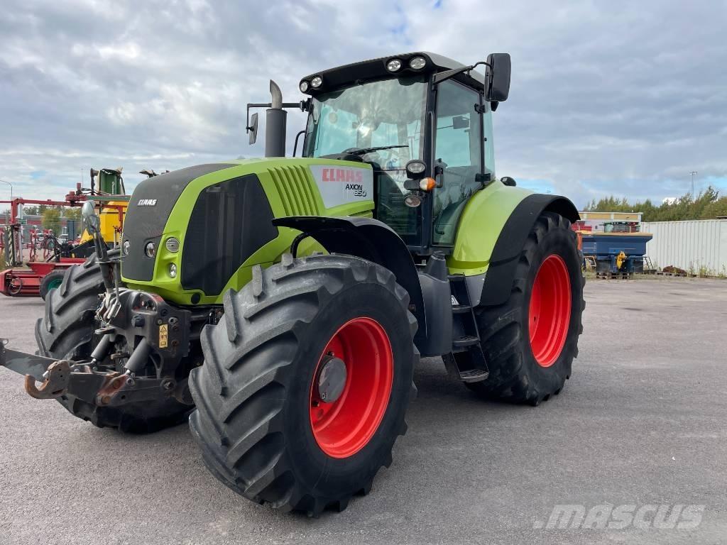 CLAAS Axion 850 Traktorer