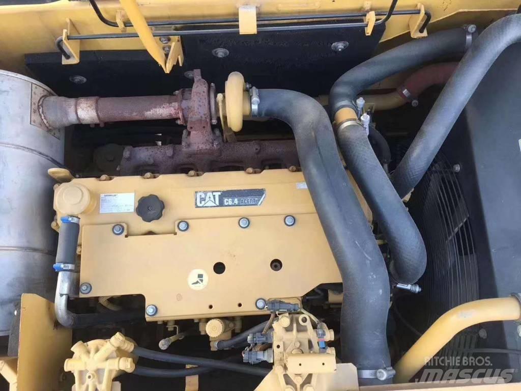 CAT 323 Beltegraver
