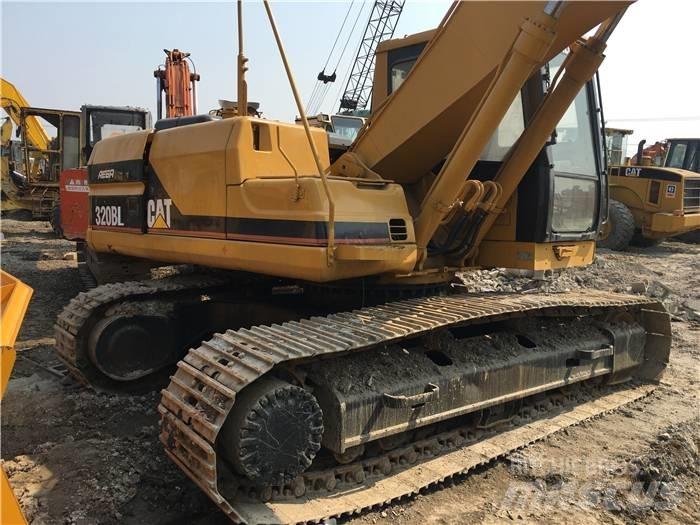 CAT 320 B L Beltegraver