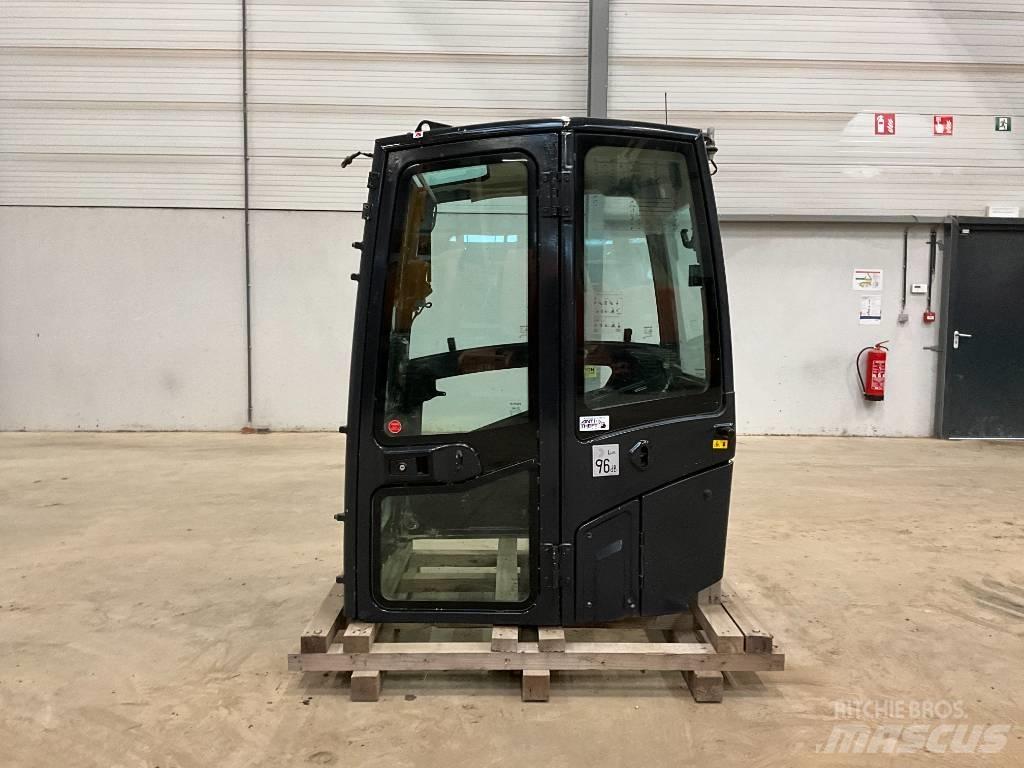 Kubota U 56-5 Førerhus og Interiør