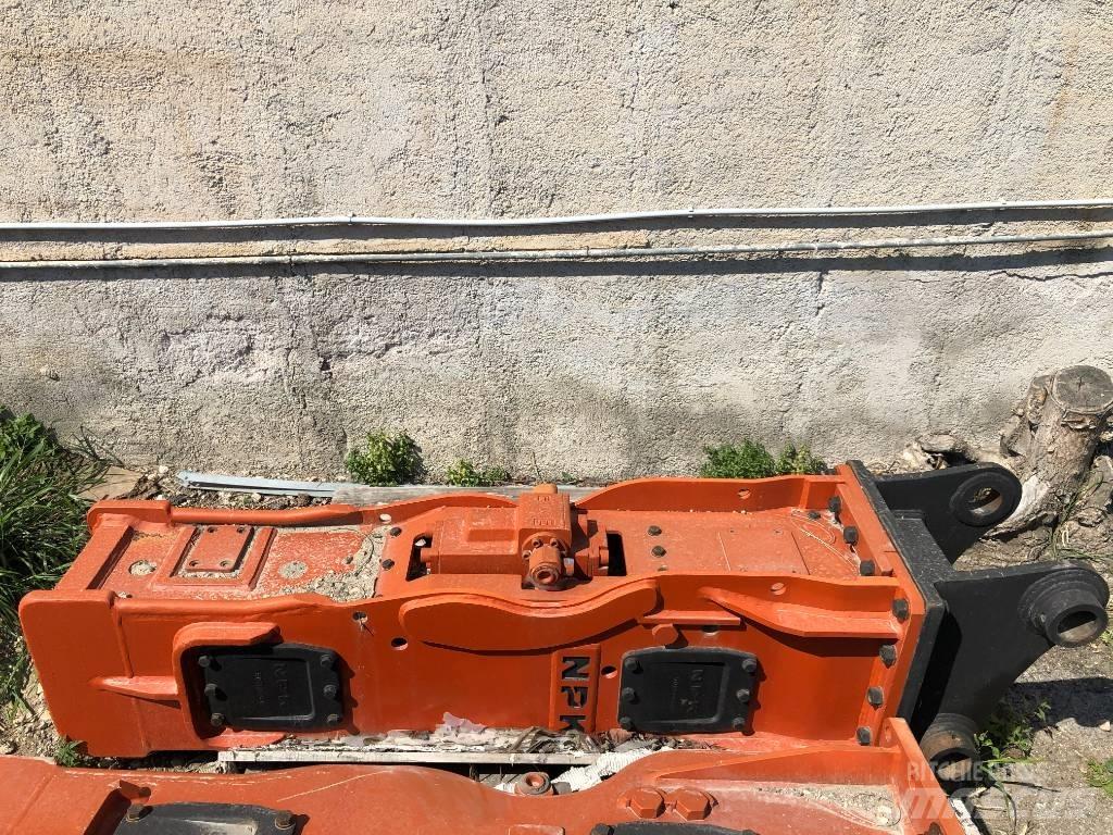 NPK E-210 C Hydrauliske hammere