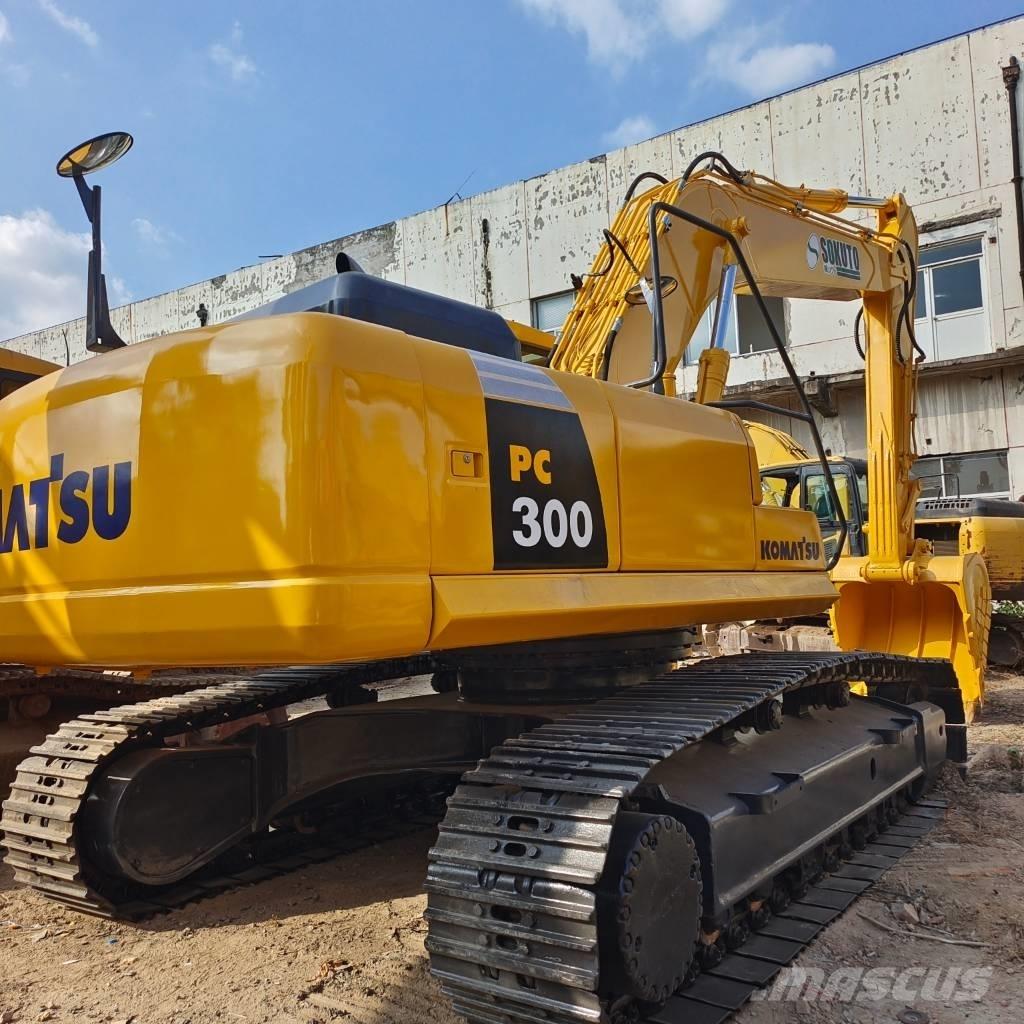 Komatsu PC 300 LC Beltegraver