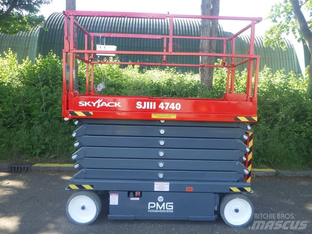 SkyJack SJ4740 Sakselifter