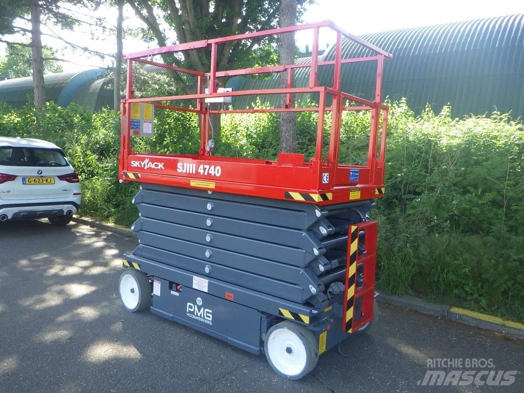 SkyJack SJ4740 Sakselifter
