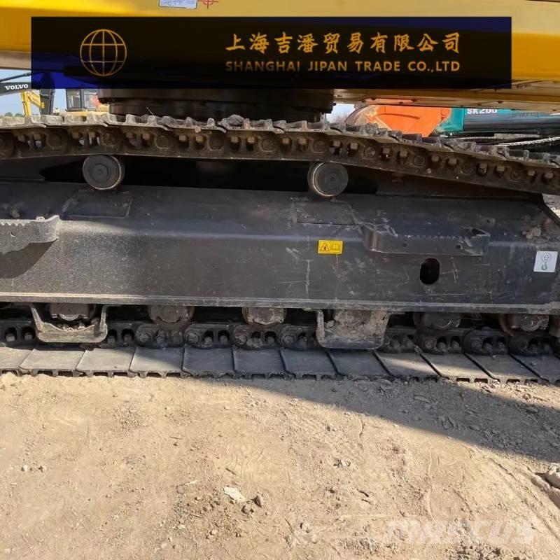 Komatsu PC 220 Beltegraver