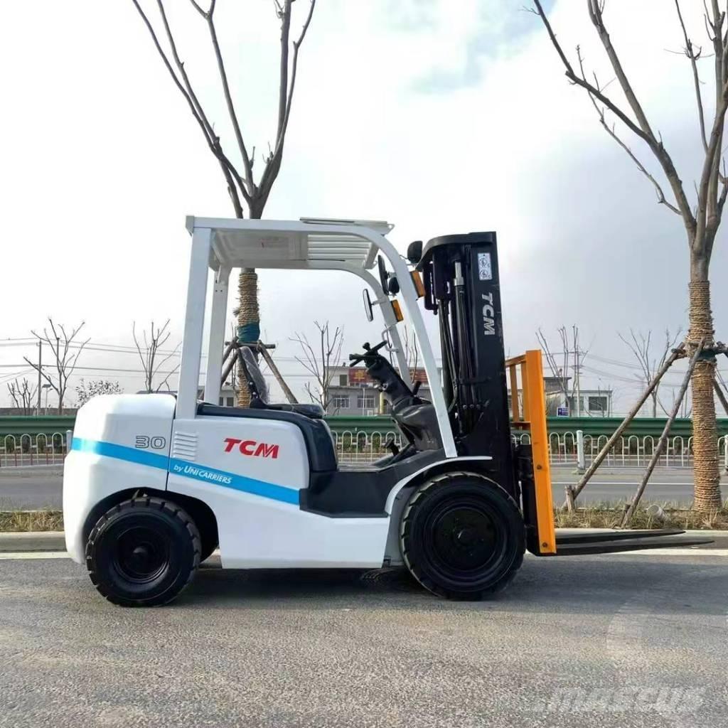TCM FD 30 Diesel Trucker