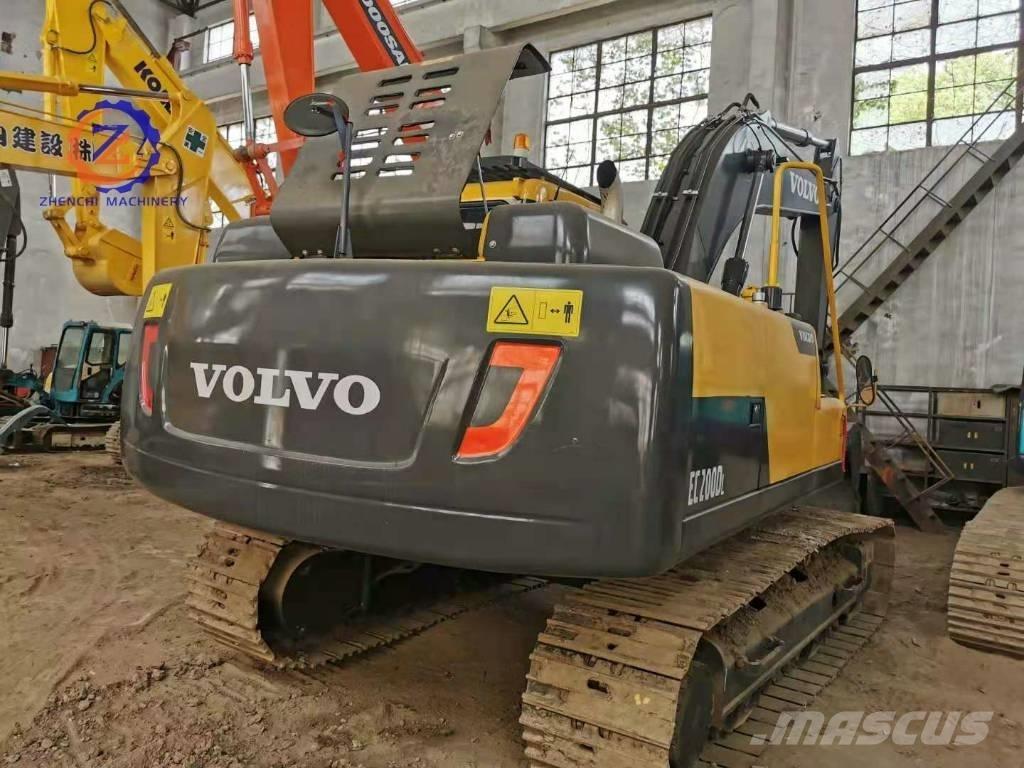 Volvo EC 200 Beltegraver