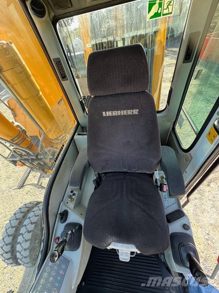 Liebherr A 924 C Gravemaskiner for avfallshåndtering