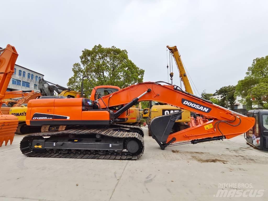 Doosan DX 225 LC Beltegraver