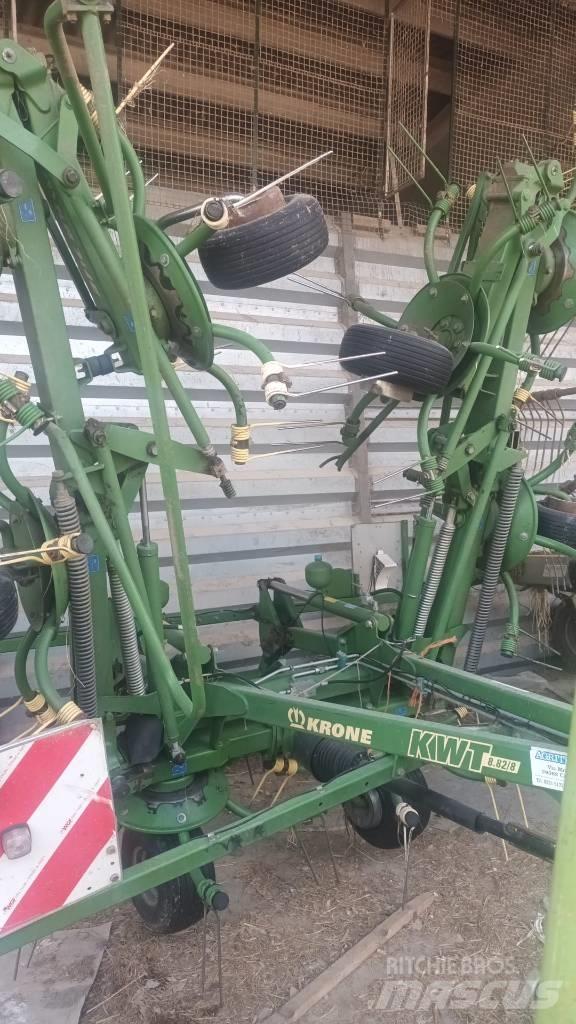 Krone KWT 882 Raker og høyvendere