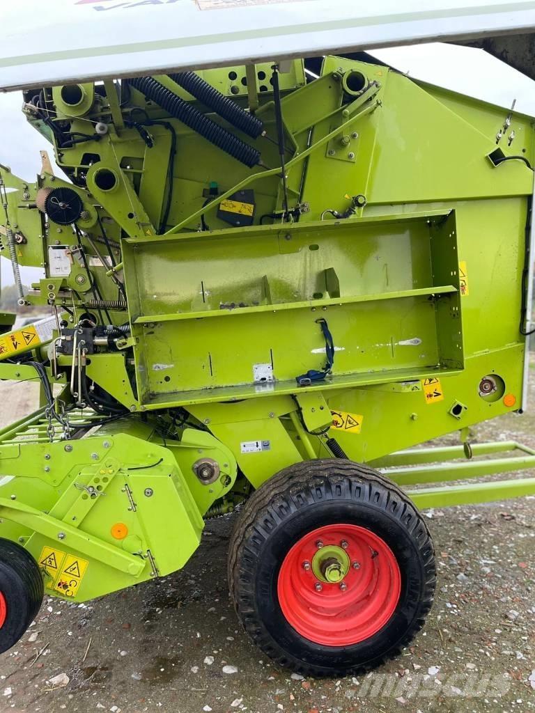 CLAAS Variant 280 Rundballepresser