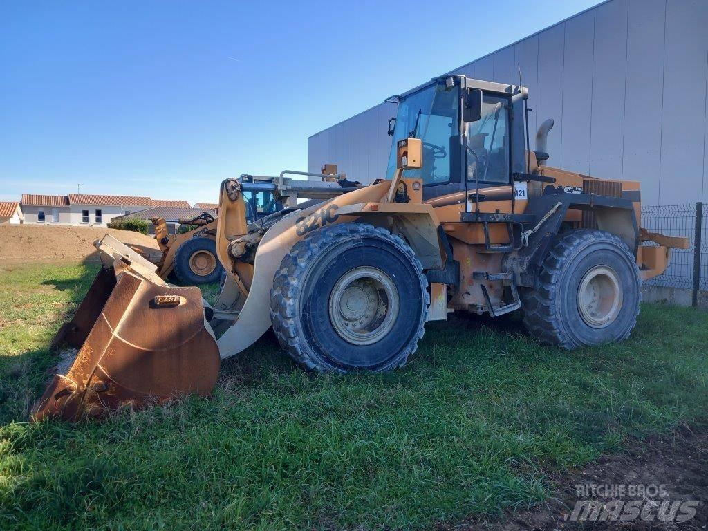 CASE 821 C Hjullastere