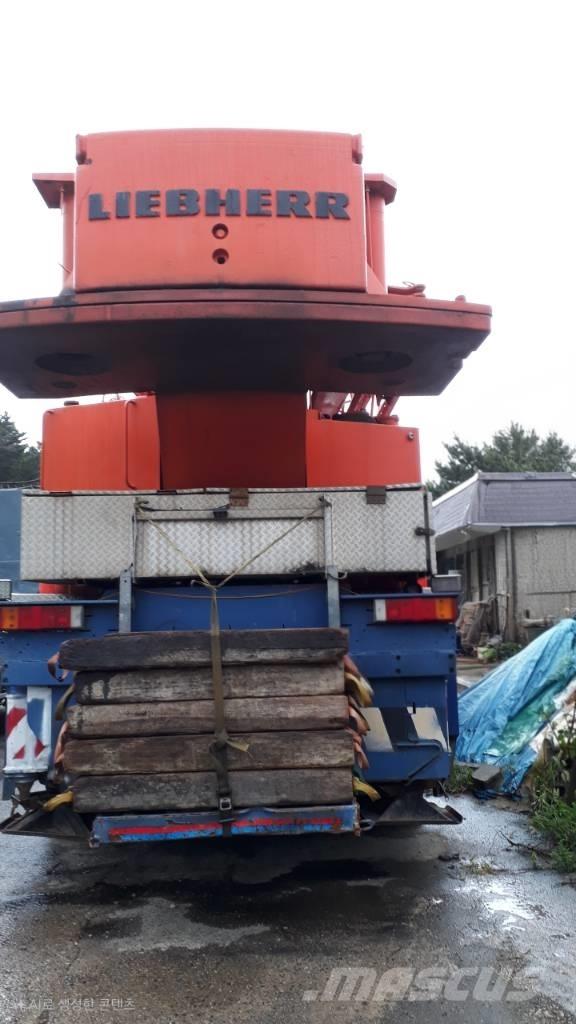 Liebherr LTM 1090-2 Allterreng kraner