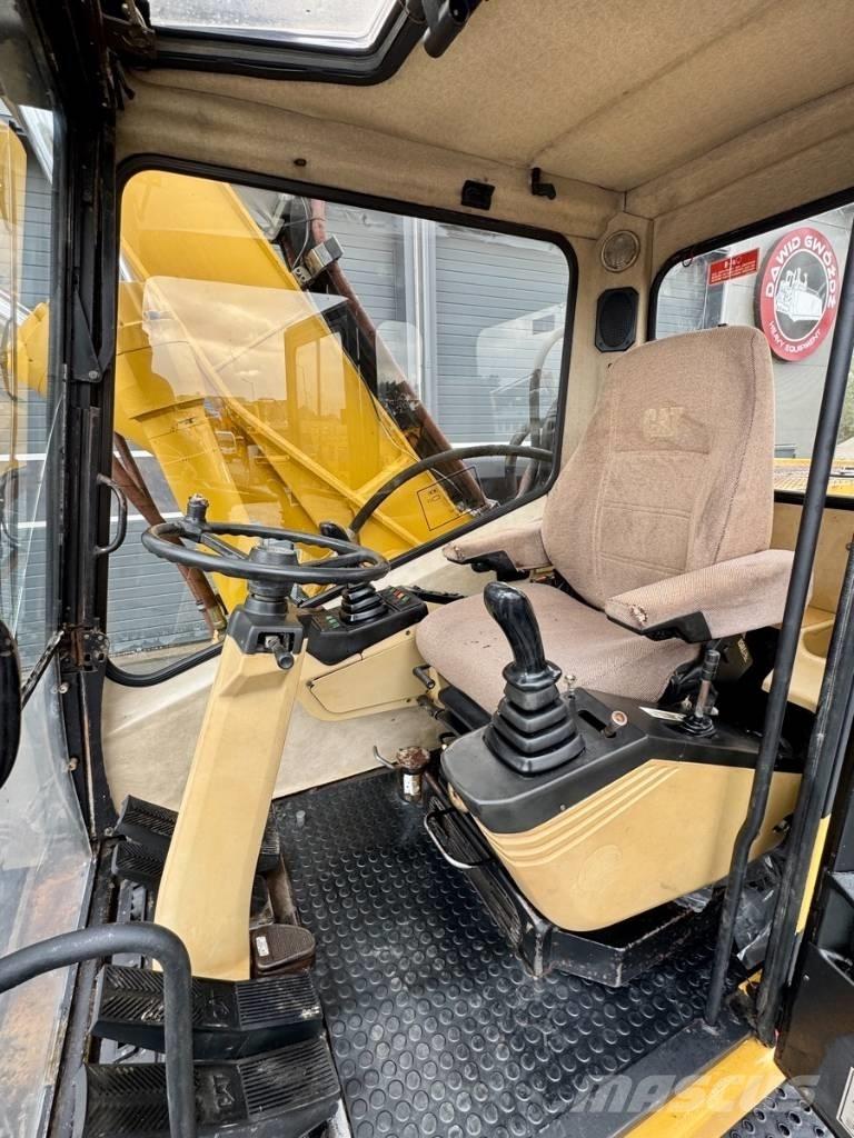 CAT M 318 Hjulgravere