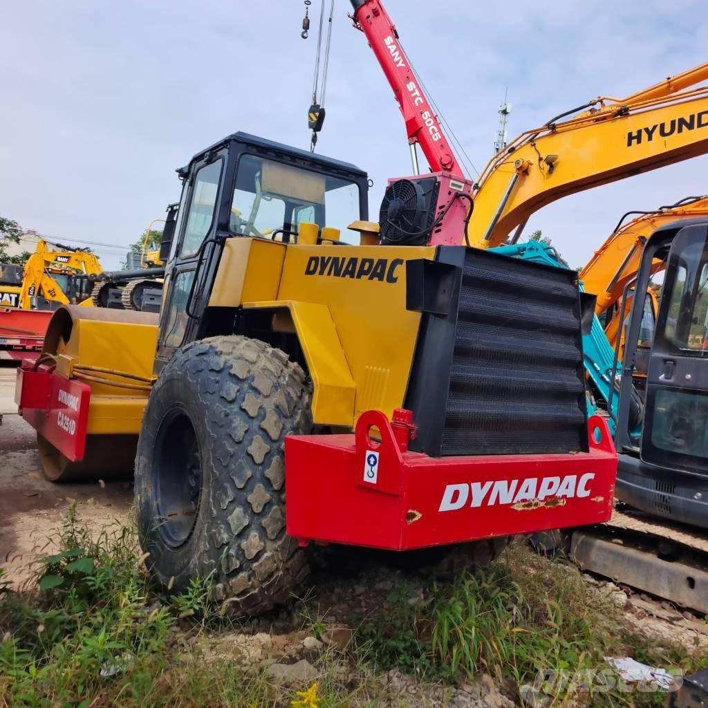 Dynapac CA251D Valsetog