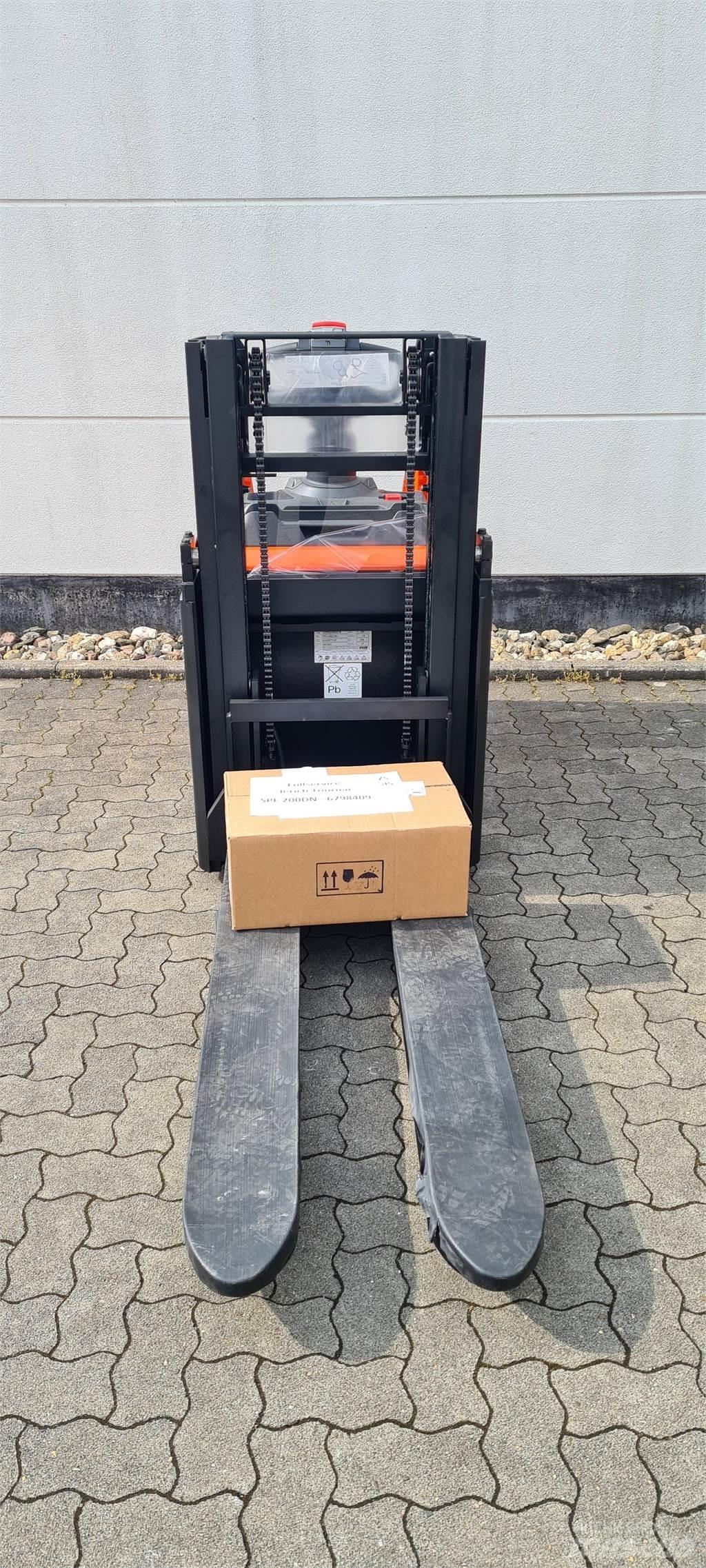 Toyota BT SPE200D Ledestablere