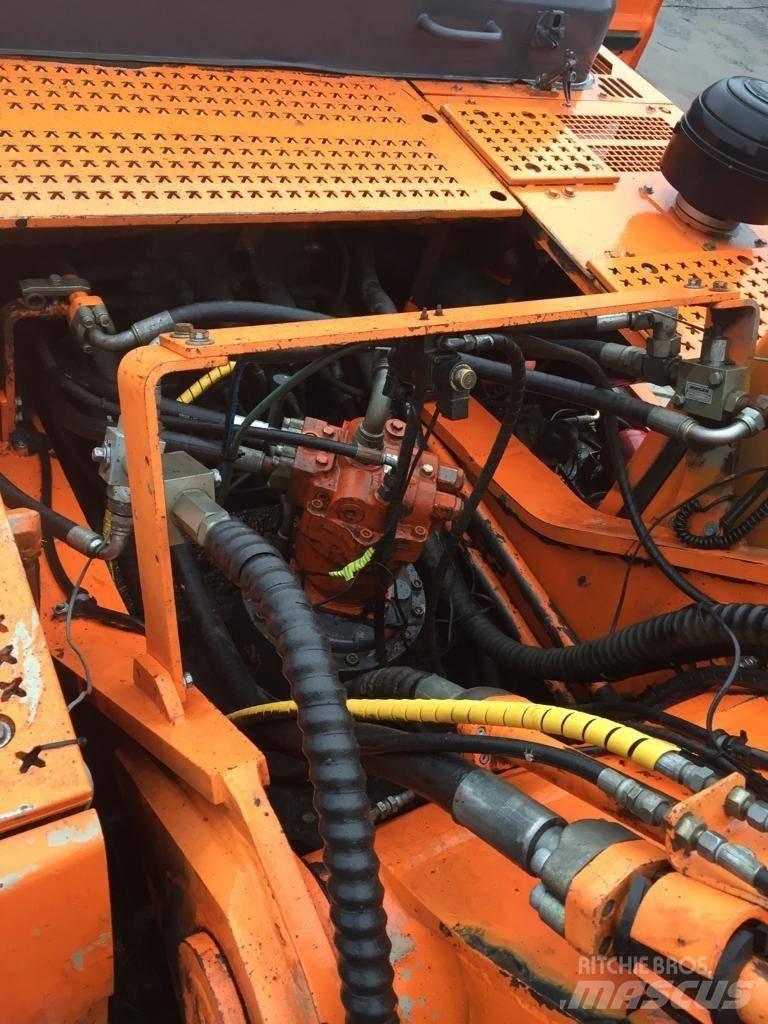 Doosan DX420LC Beltegraver