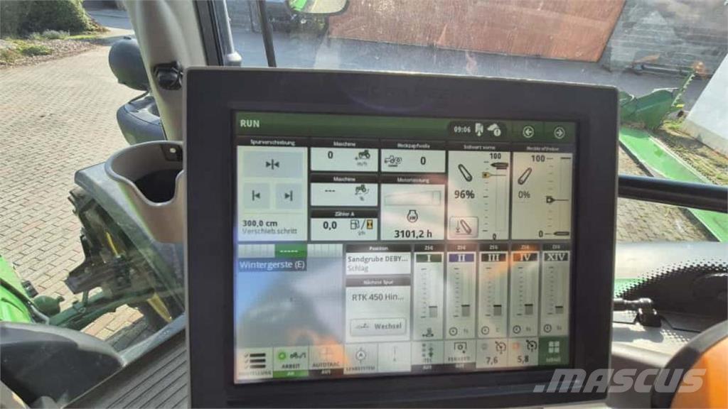 John Deere 6130R Traktorer