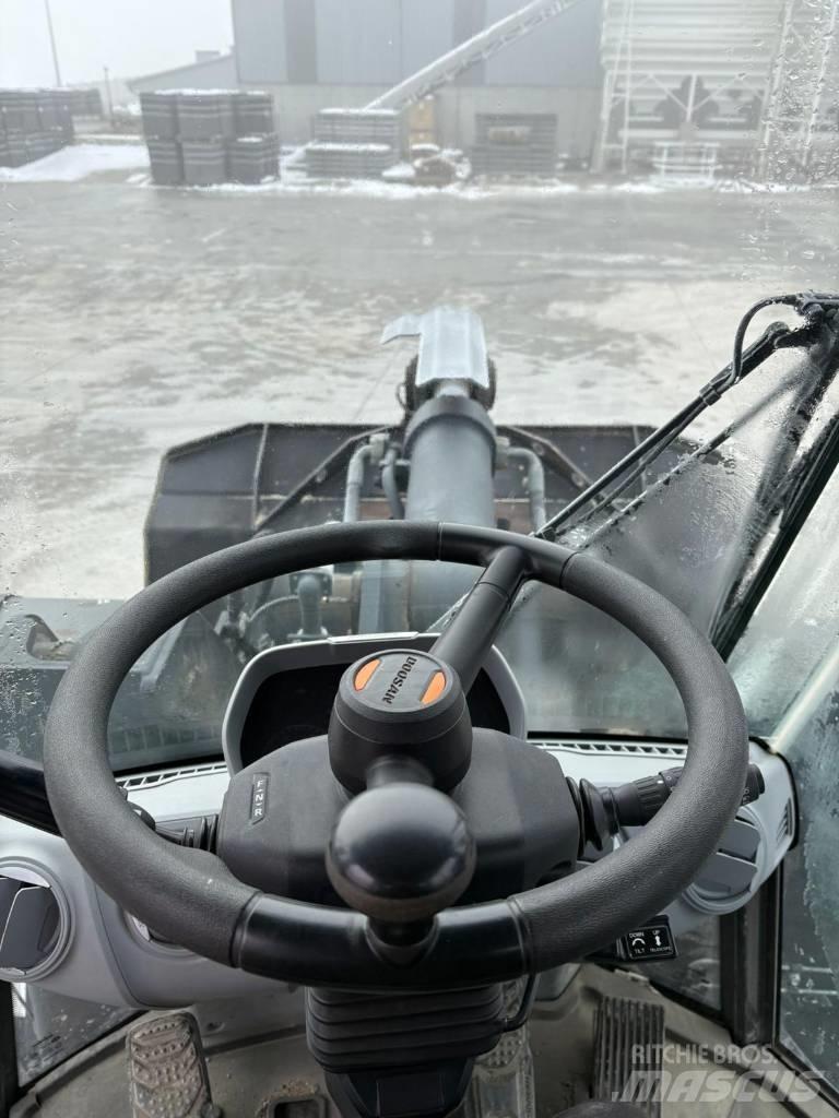 Doosan DL 320-7 Hjullastere