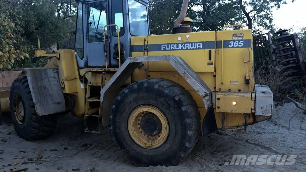 Furukawa 365 Førerhus og Interiør