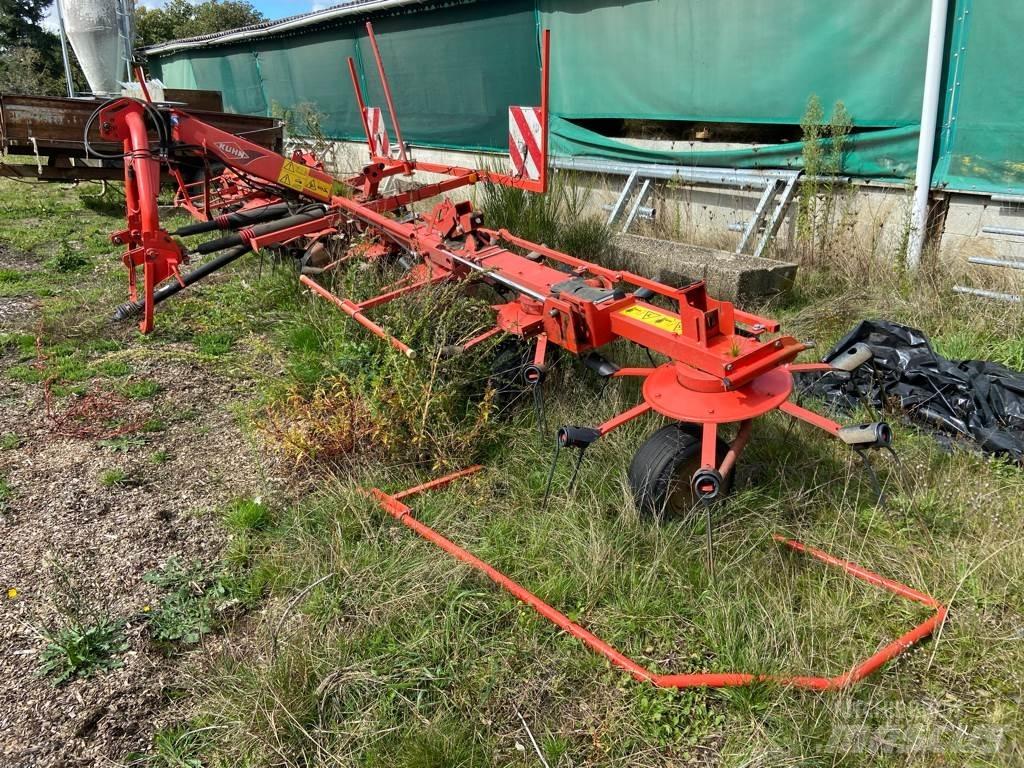 Kuhn GF8702 Raker og høyvendere