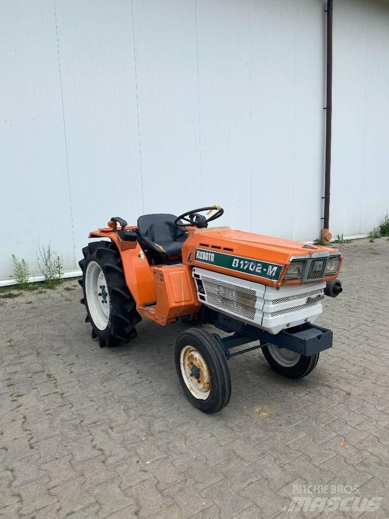 Kubota B1702-M Kompakttraktorer