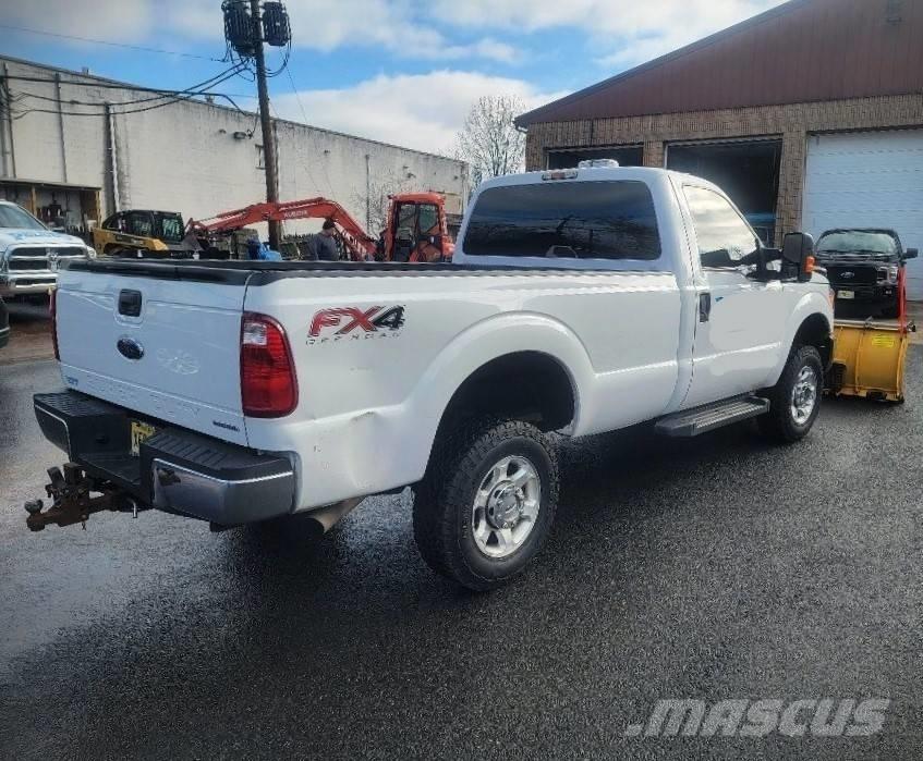 Ford F 250 FX4 Snøploger- og skjær