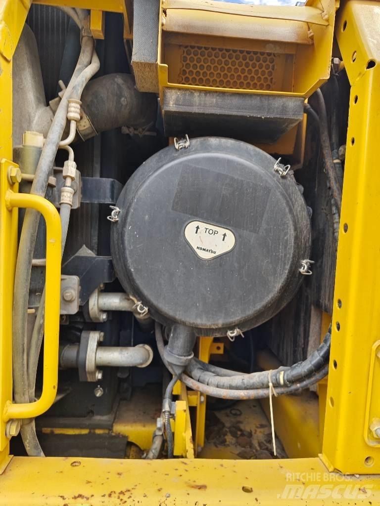 Komatsu PC 450-8 Beltegraver