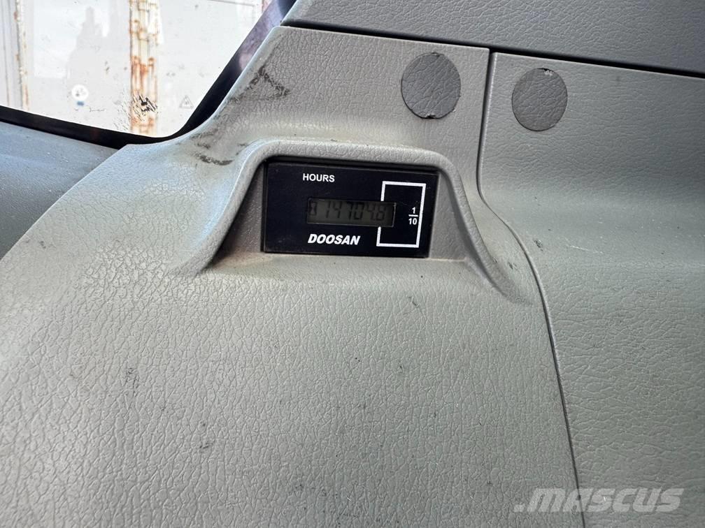 Doosan DX 300 LC-3 Beltegraver