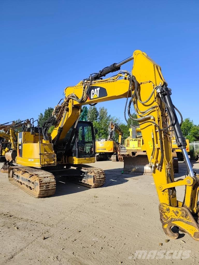 CAT 325 FL CR Beltegraver