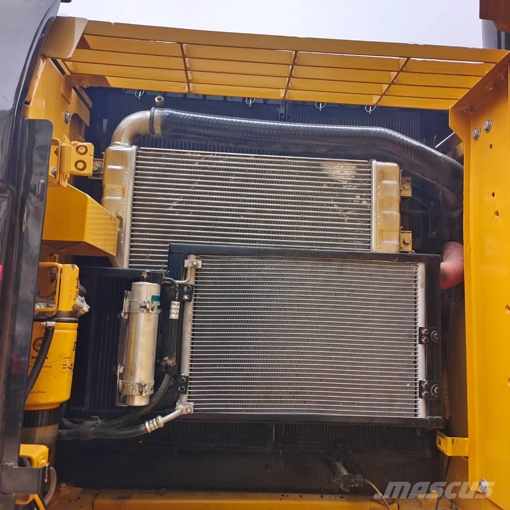CAT 320 D Beltegraver