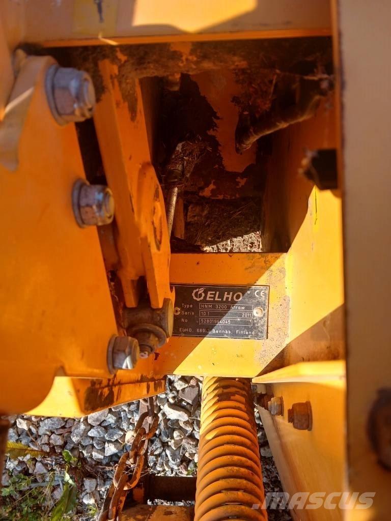 Elho Arrow 3200 Slåmaskiner