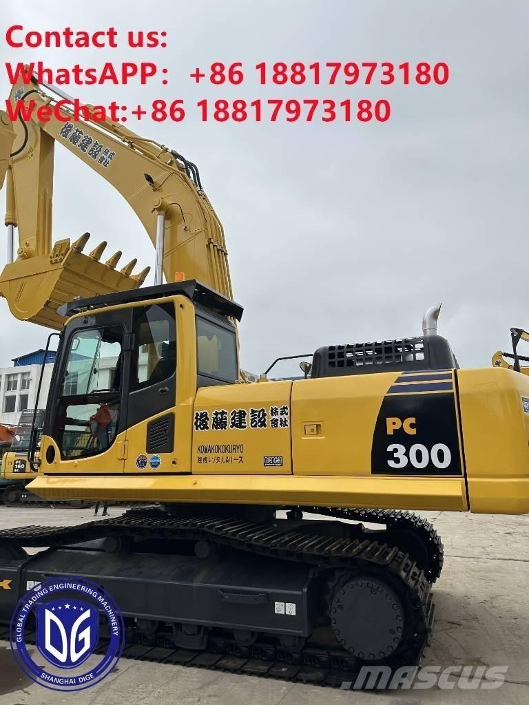 Komatsu PC300-8N1 Beltegraver