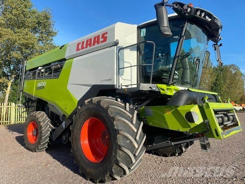 CLAAS LEXION 8600 Skurtreskere