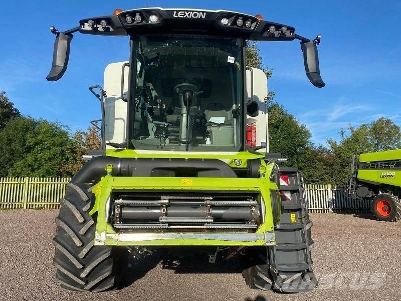 CLAAS LEXION 8600 Skurtreskere