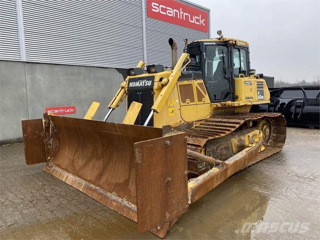 Komatsu D65PXI-18 Dozere Beltegående
