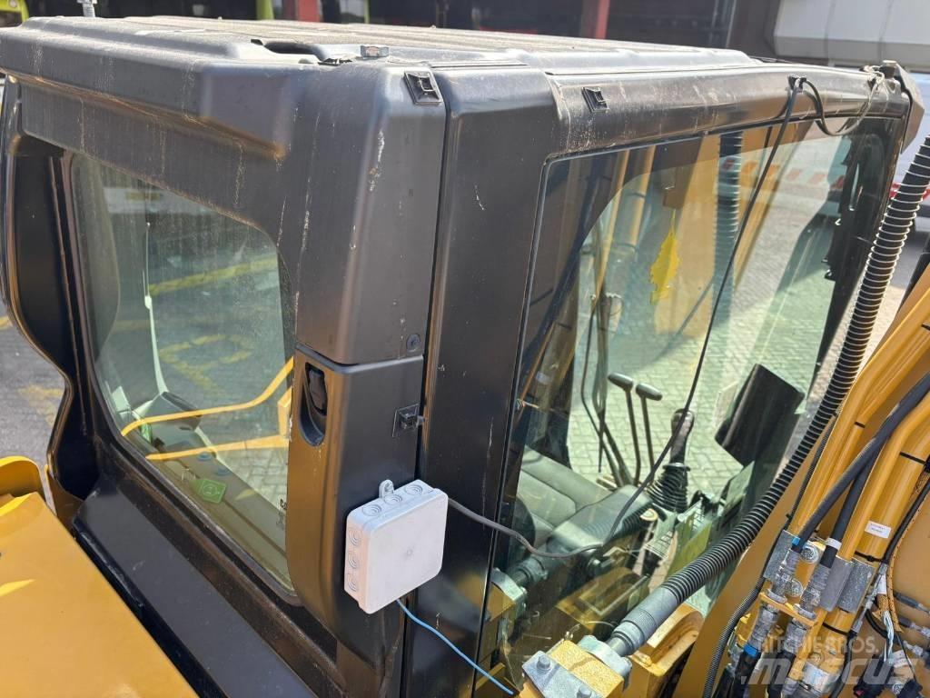 CAT 330 Beltegraver