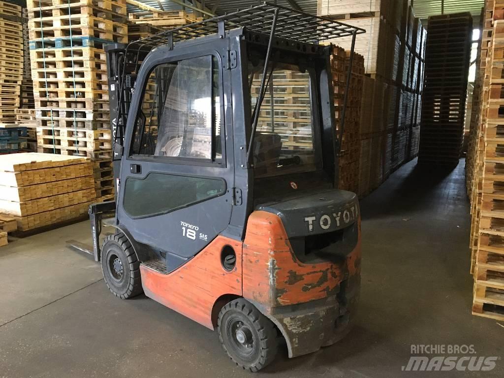 Toyota 8FDF18 Diesel Trucker