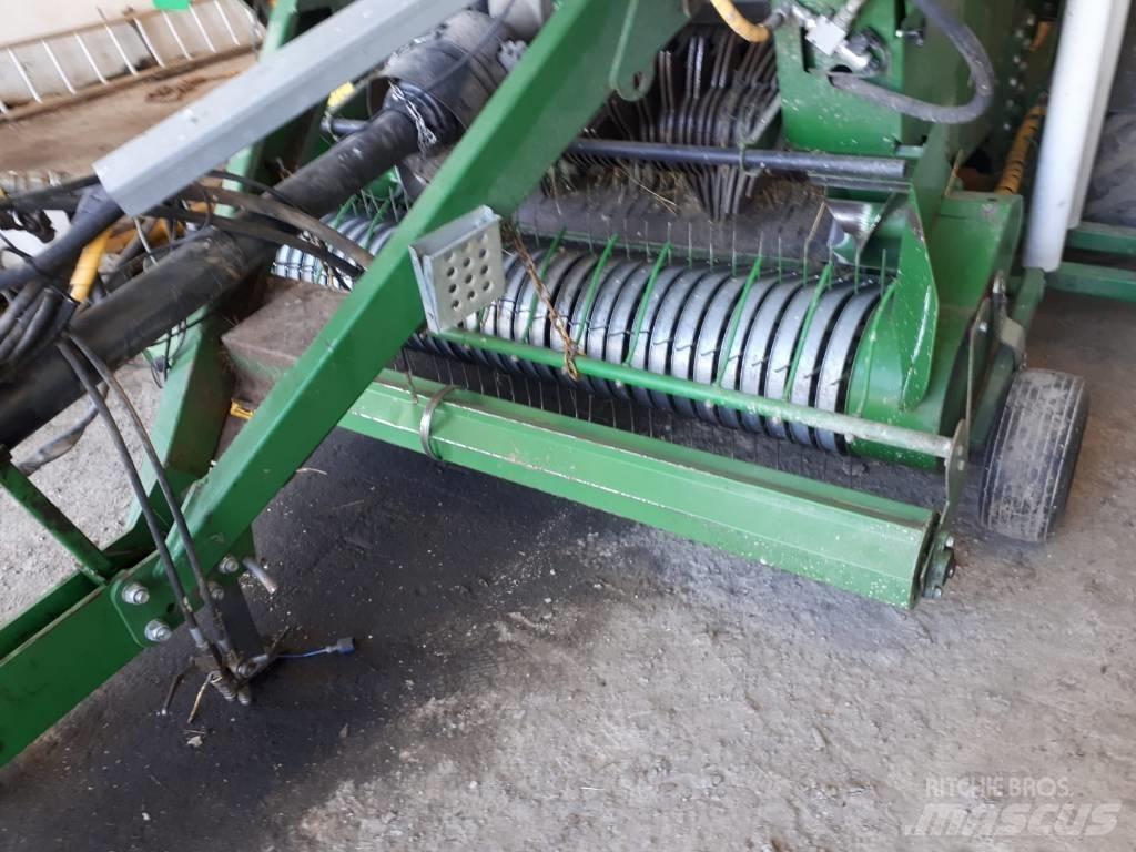 Agronic 1302 RR Rundballepresser