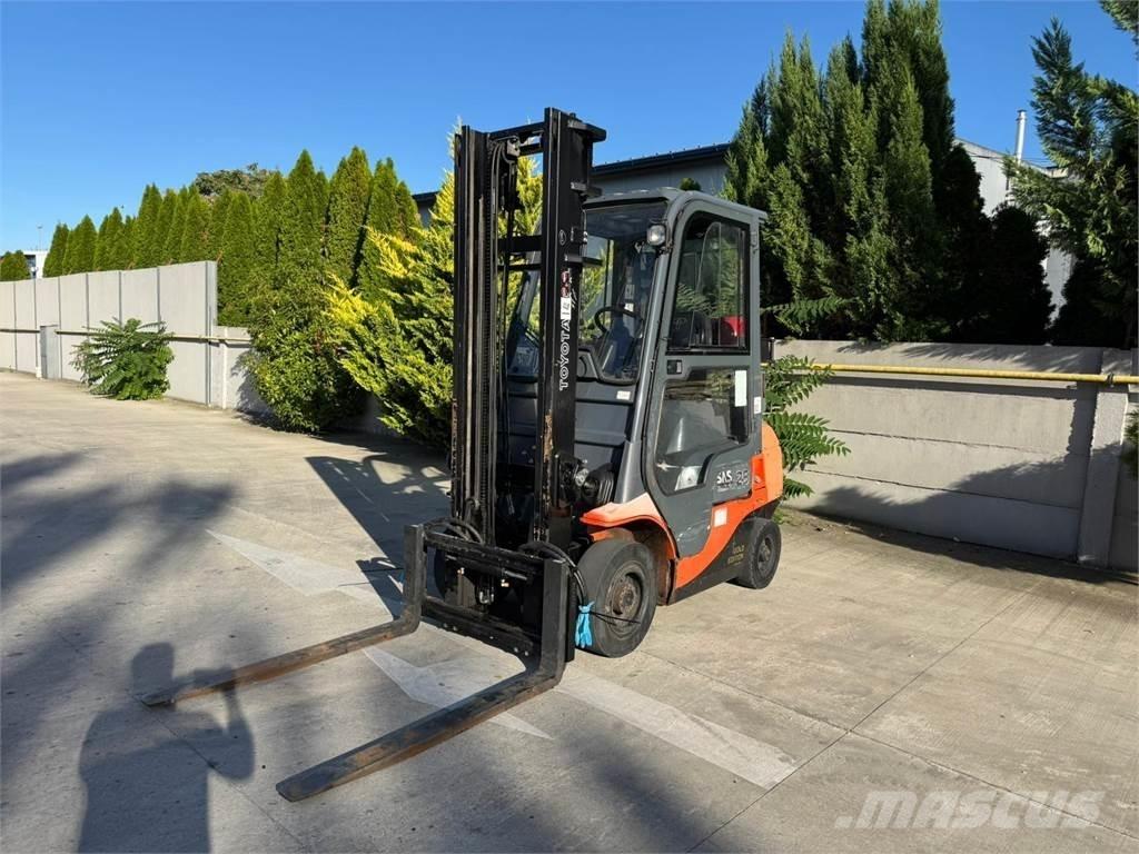 Toyota 7FGF25 Propan trucker
