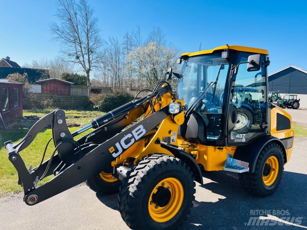 JCB 407 Kompaktlaster