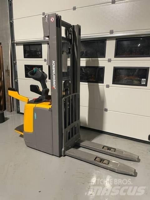 Jungheinrich ERC 214 Stablere
