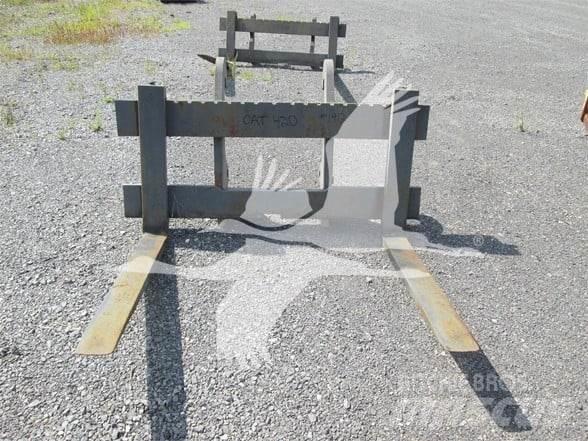  CE CAT 420 Gafler