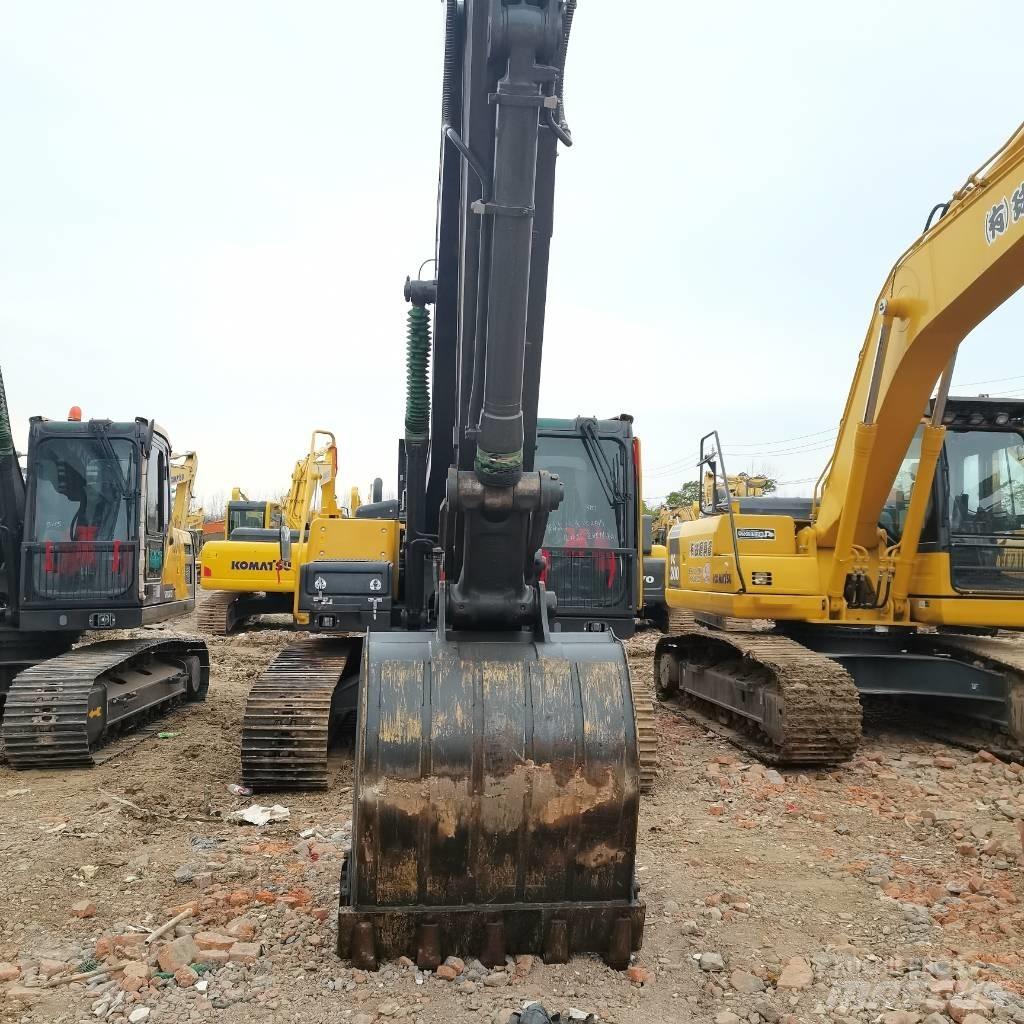 Volvo EC 240 Beltegraver