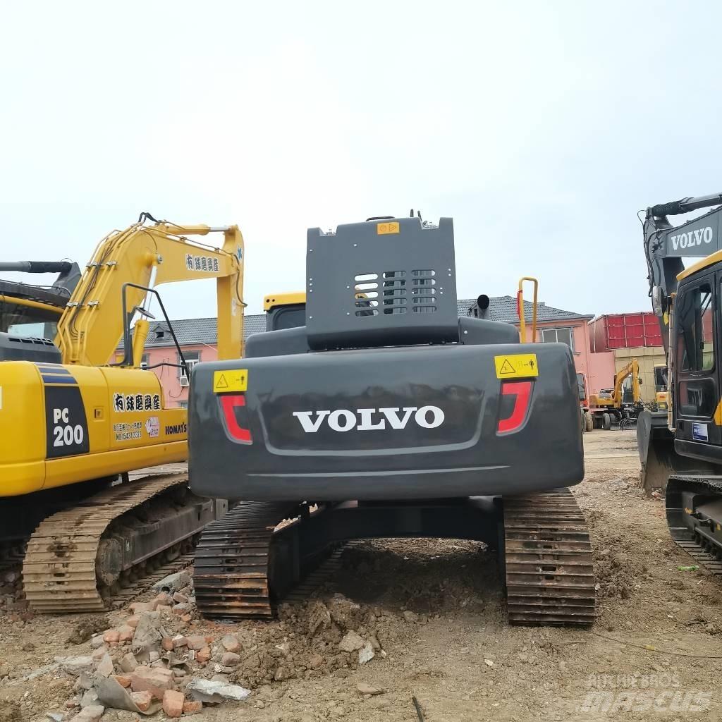 Volvo EC 240 Beltegraver