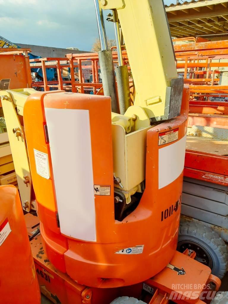 JLG E 300 AJP Leddede bomlifter