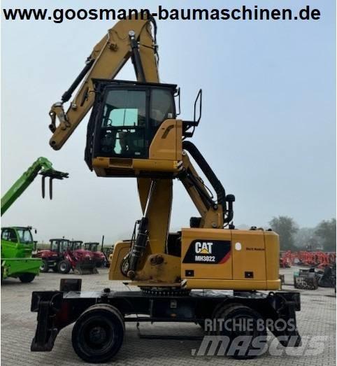 CAT MH 3022 Gravemaskiner for avfallshåndtering