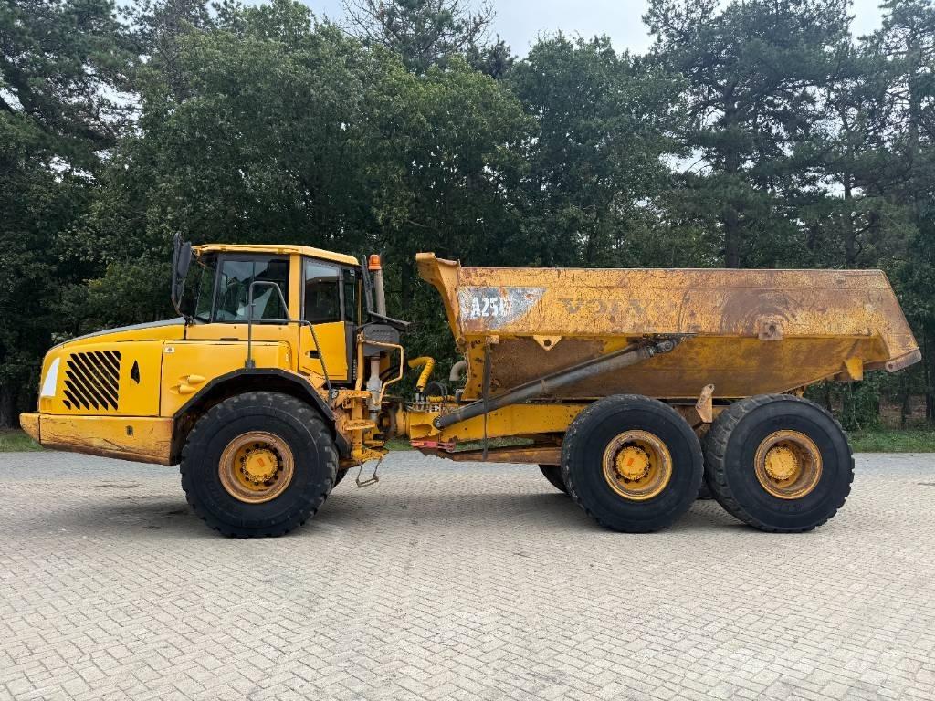 Volvo A 25 D Rammestyrte Dumpere